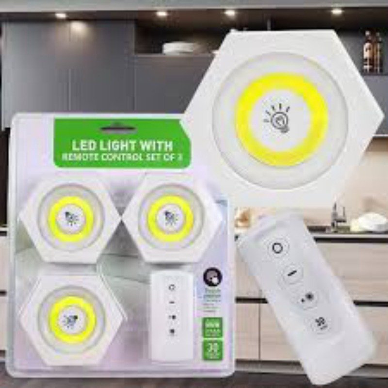 LED LIGHT WITH REMOTE